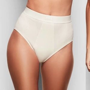 Skims COTTON RIB MID RISE BRIEF in BONE Medium